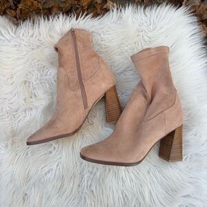 Chinese Laundry Women's Tan Ankle Boots Size 5.5